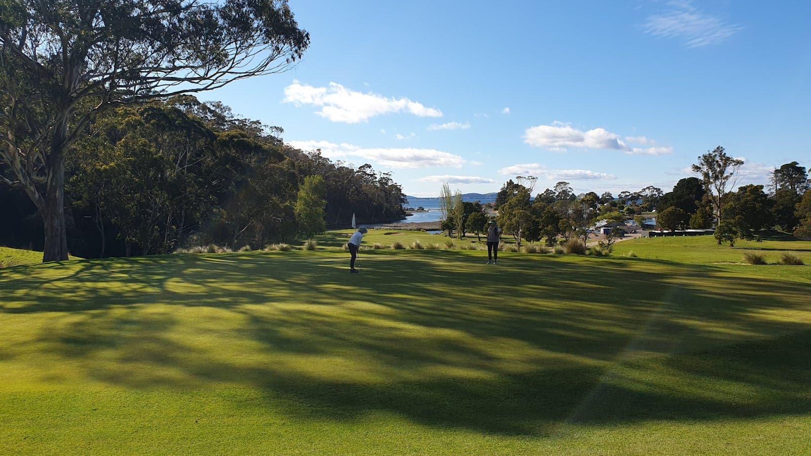 The 1st hole bathed in morning sunlight