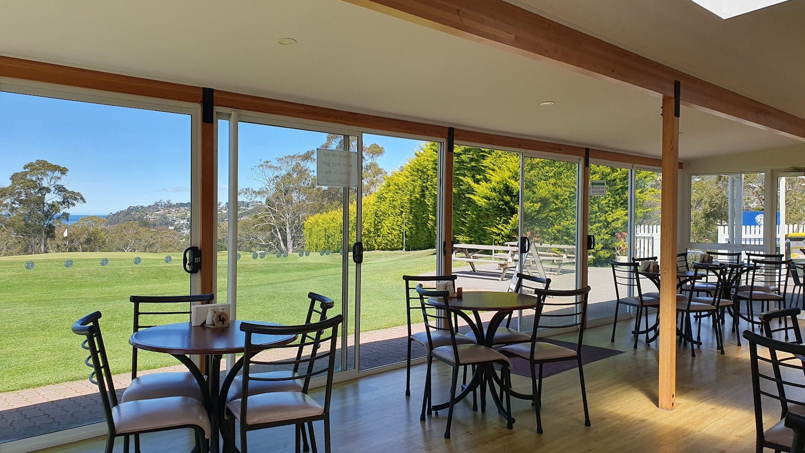Kingston Beach Golf Club spike bar